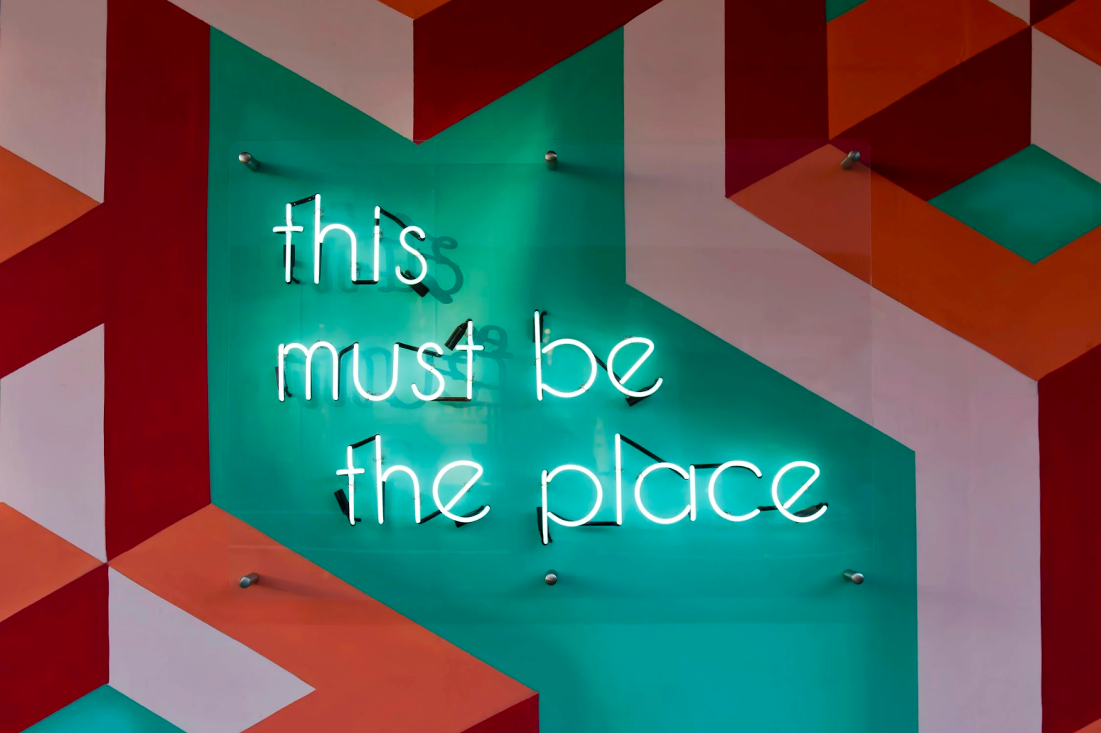 3 Storefront Signs Turning Foot Traffic Into Sales